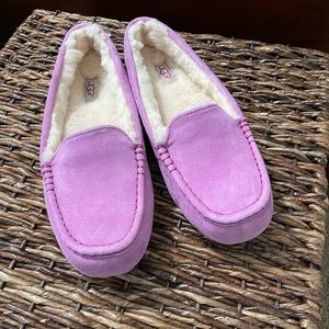 Ugg slippers size 10 new